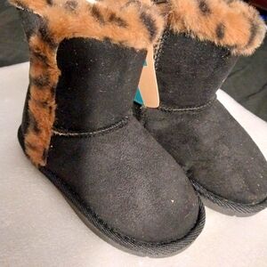Toddler cozy boots
